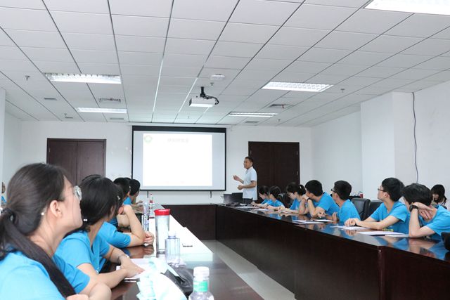 老哥俱乐部-老哥必备的交流社区