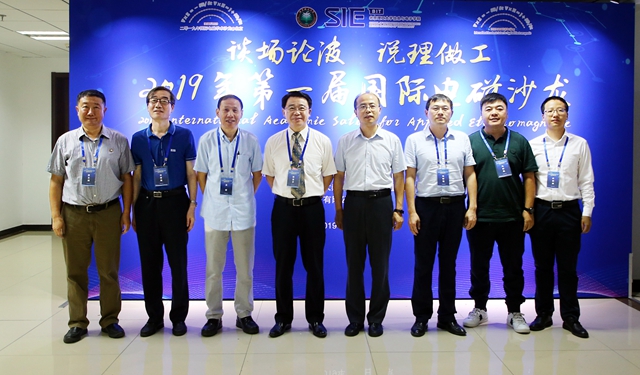 老哥俱乐部-老哥必备的交流社区