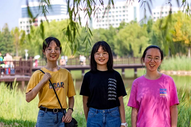 老哥俱乐部-老哥必备的交流社区