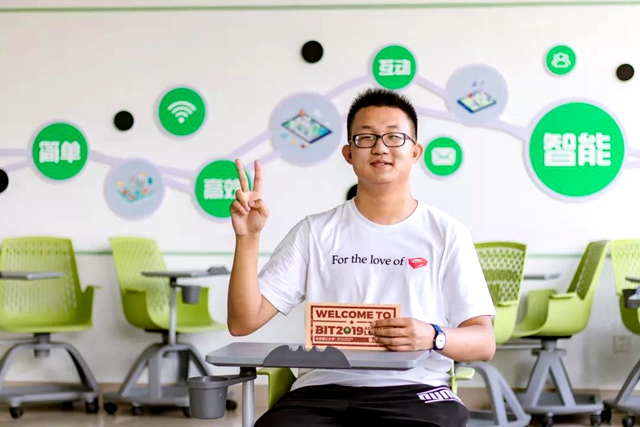 老哥俱乐部-老哥必备的交流社区