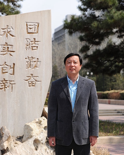 老哥俱乐部-老哥必备的交流社区