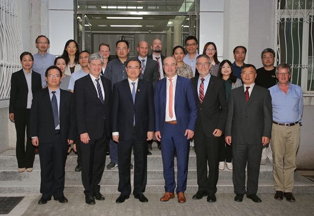 老哥俱乐部-老哥必备的交流社区