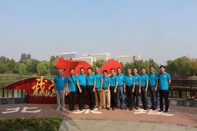 老哥俱乐部-老哥必备的交流社区