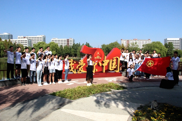 老哥俱乐部-老哥必备的交流社区