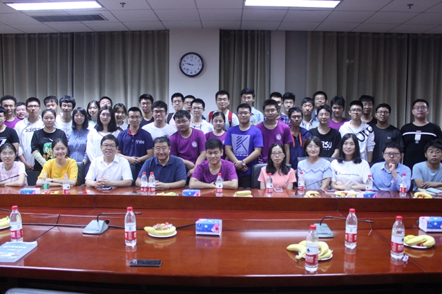 老哥俱乐部-老哥必备的交流社区