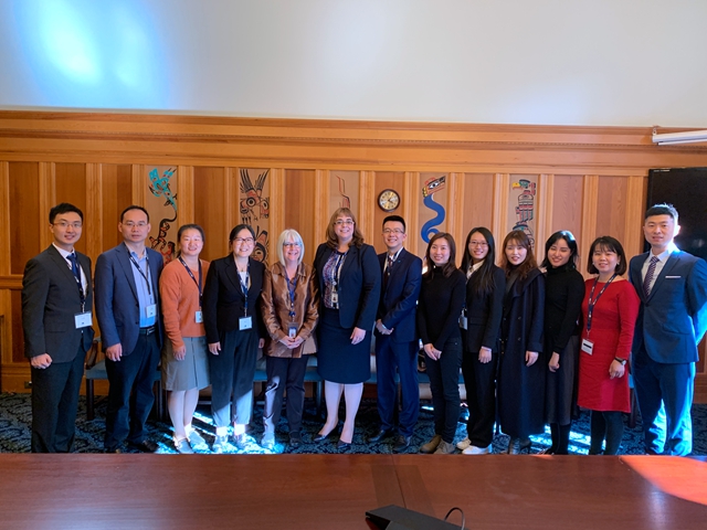 老哥俱乐部-老哥必备的交流社区