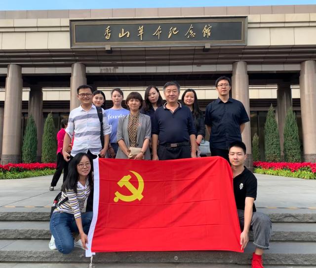 老哥俱乐部-老哥必备的交流社区