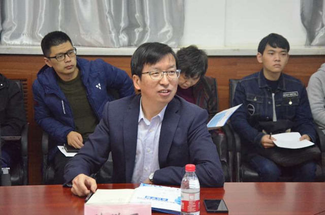 老哥俱乐部-老哥必备的交流社区