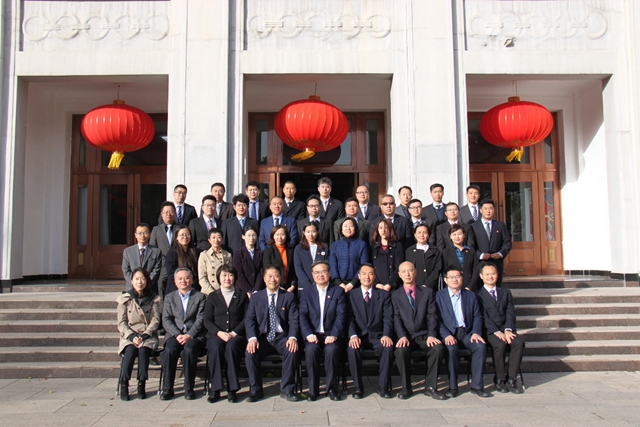 老哥俱乐部-老哥必备的交流社区