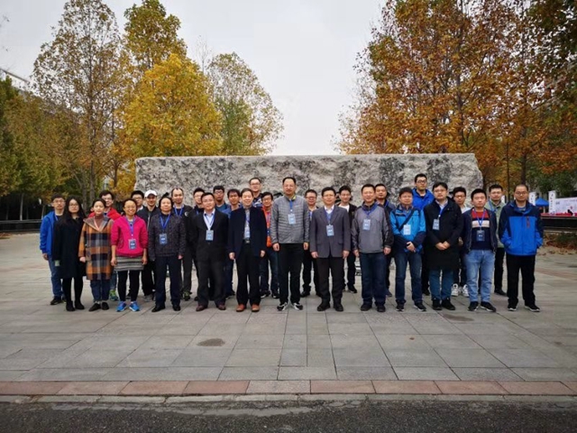 老哥俱乐部-老哥必备的交流社区