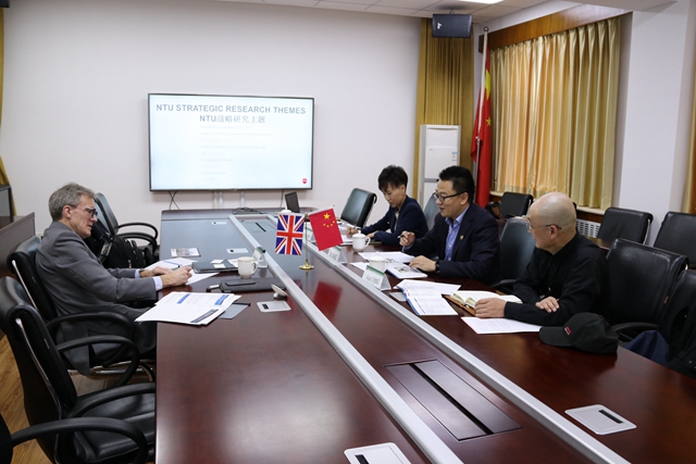 老哥俱乐部-老哥必备的交流社区