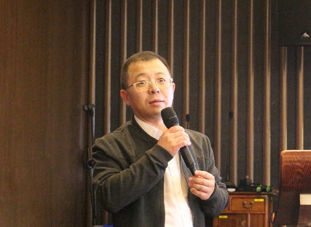 老哥俱乐部-老哥必备的交流社区