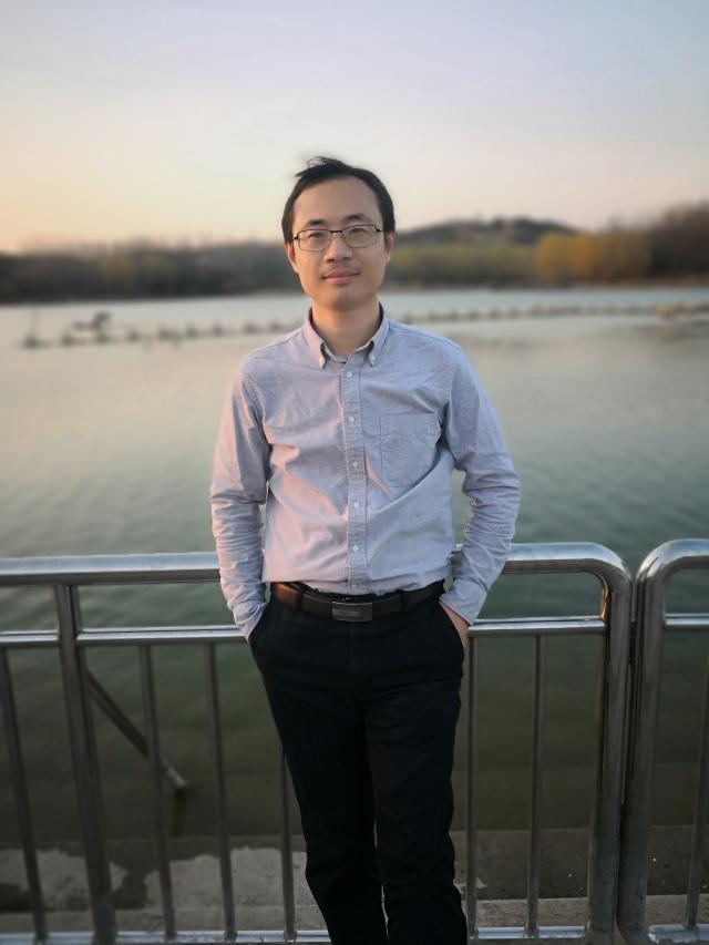 老哥俱乐部-老哥必备的交流社区