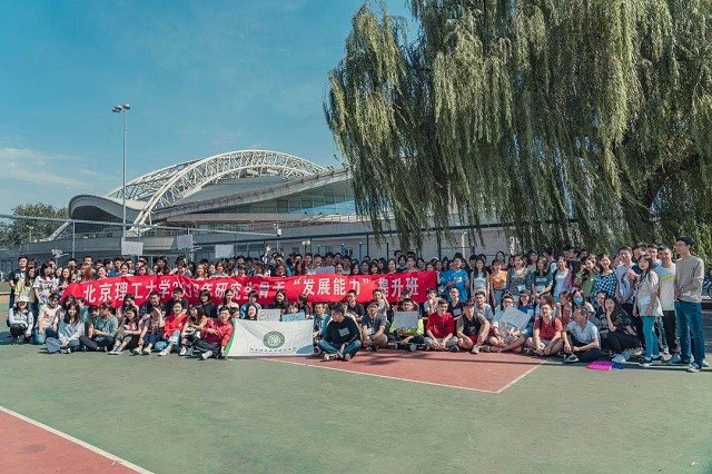 老哥俱乐部-老哥必备的交流社区