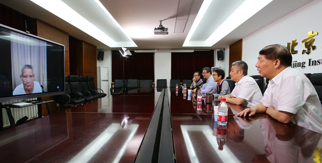 老哥俱乐部-老哥必备的交流社区