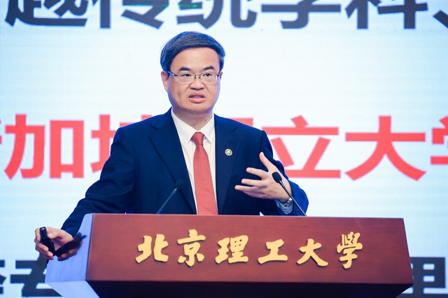 老哥俱乐部-老哥必备的交流社区