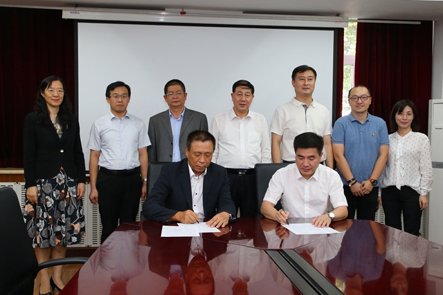 老哥俱乐部-老哥必备的交流社区