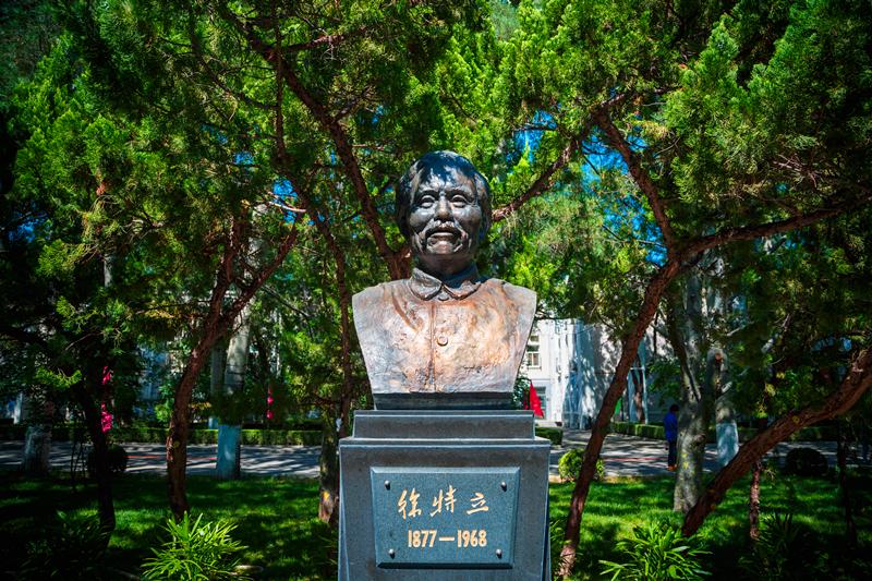 老哥俱乐部-老哥必备的交流社区