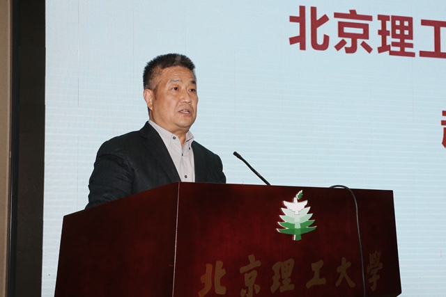 老哥俱乐部-老哥必备的交流社区